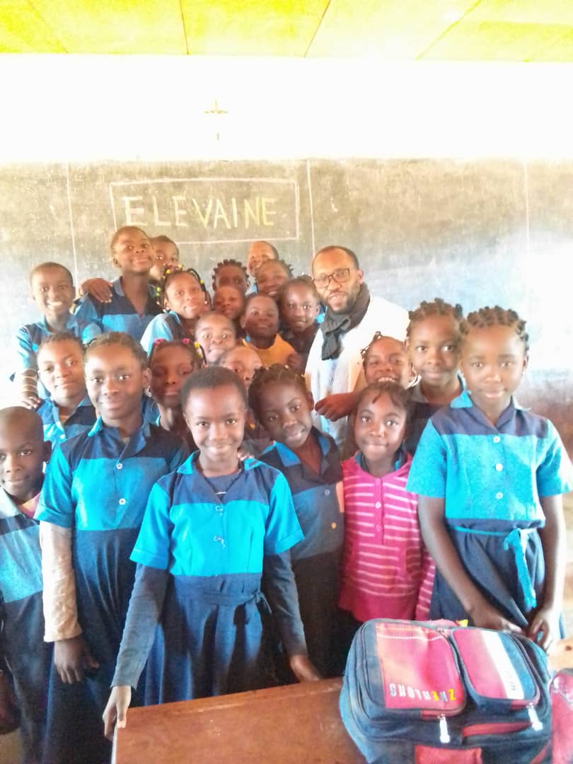 Les filles de l'ecole Elevaine au Cameroun